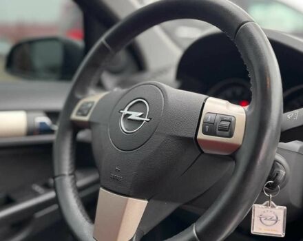 Черный Опель Астра, объемом двигателя 0 л и пробегом 260 тыс. км за 6200 $, фото 10 на Automoto.ua