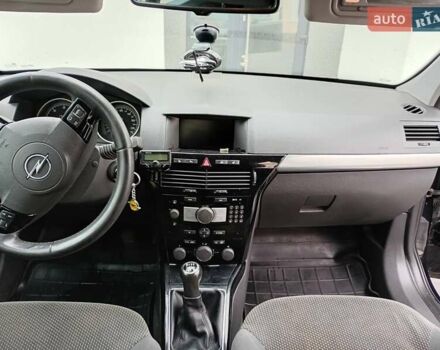 Опель Астра 2008 в Корце на Automoto.ua Черный Опель Астра, объемом двигателя 1.7 л и пробегом 307 тыс. км за 4750 $, фото 13 на Automoto.ua