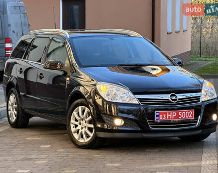 Черный Опель Астра, объемом двигателя 1.6 л и пробегом 180 тыс. км за 5499 $, фото 63 на Automoto.ua