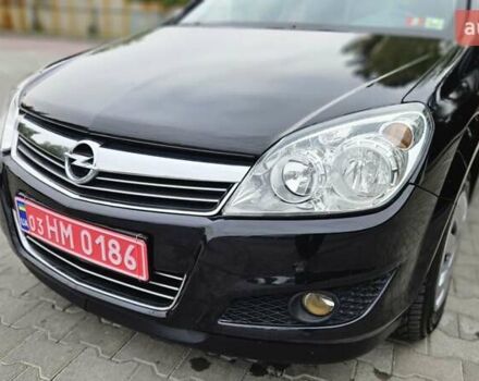 Черный Опель Астра, объемом двигателя 1.6 л и пробегом 209 тыс. км за 5850 $, фото 2 на Automoto.ua