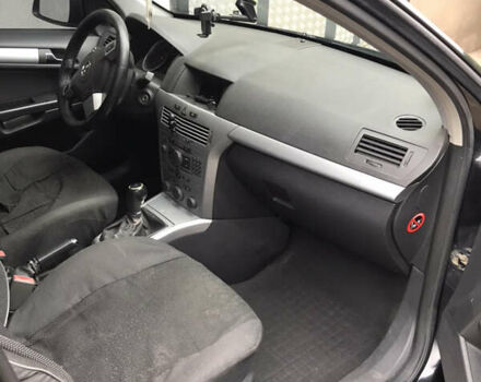 Чорний Опель Астра, об'ємом двигуна 1.69 л та пробігом 285 тис. км за 5400 $, фото 5 на Automoto.ua