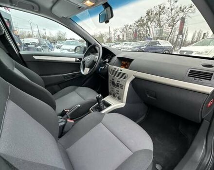 Чорний Опель Астра, об'ємом двигуна 1.6 л та пробігом 247 тис. км за 5800 $, фото 27 на Automoto.ua