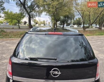 Опель Астра 2008 в Черкассах на Automoto.ua Черный Опель Астра, объемом двигателя 1.6 л и пробегом 175 тыс. км за 5500 $, фото 4 на Automoto.ua