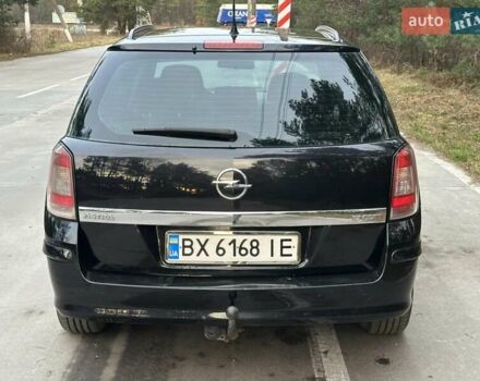Черный Опель Астра, объемом двигателя 1.7 л и пробегом 312 тыс. км за 5250 $, фото 11 на Automoto.ua
