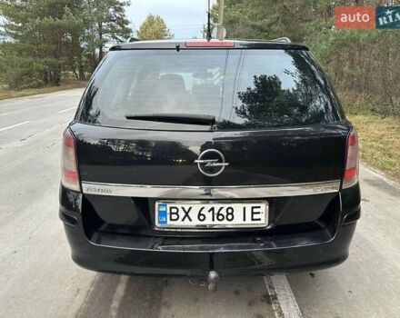Черный Опель Астра, объемом двигателя 1.7 л и пробегом 312 тыс. км за 5250 $, фото 12 на Automoto.ua
