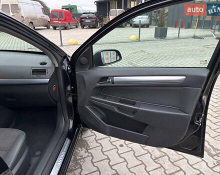 Чорний Опель Астра, об'ємом двигуна 1.6 л та пробігом 214 тис. км за 5550 $, фото 17 на Automoto.ua