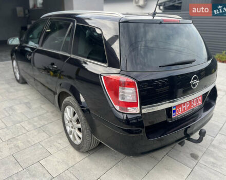 Чорний Опель Астра, об'ємом двигуна 1.6 л та пробігом 265 тис. км за 4700 $, фото 7 на Automoto.ua