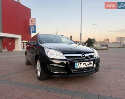 Черный Опель Астра, объемом двигателя 1.69 л и пробегом 260 тыс. км за 5550 $, фото 4 на Automoto.ua