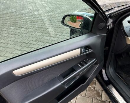 Черный Опель Астра, объемом двигателя 1.8 л и пробегом 225 тыс. км за 5800 $, фото 8 на Automoto.ua