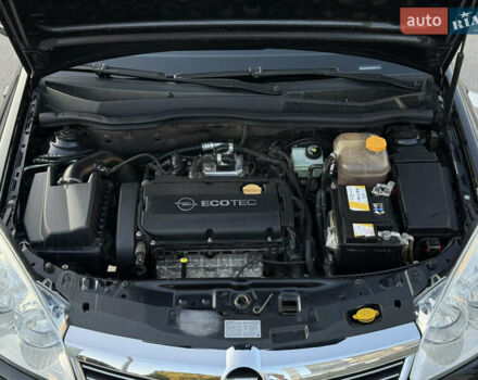 Черный Опель Астра, объемом двигателя 1.6 л и пробегом 194 тыс. км за 6499 $, фото 20 на Automoto.ua