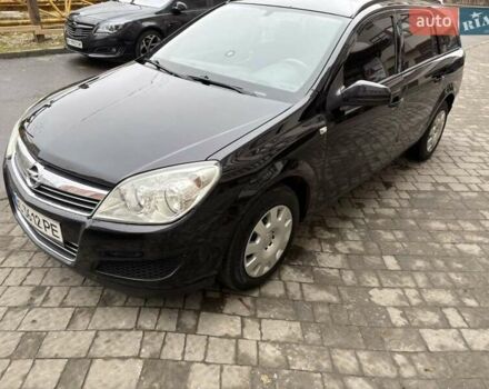 Черный Опель Астра, объемом двигателя 1.7 л и пробегом 276 тыс. км за 5200 $, фото 4 на Automoto.ua