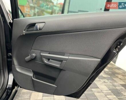 Черный Опель Астра, объемом двигателя 1.6 л и пробегом 199 тыс. км за 6499 $, фото 49 на Automoto.ua