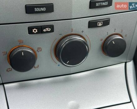 Опель Астра 2009 в Киеве на Automoto.ua Черный Опель Астра, объемом двигателя 1.6 л и пробегом 282 тыс. км за 5990 $, фото 17 на Automoto.ua