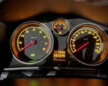 Черный Опель Астра, объемом двигателя 1.6 л и пробегом 230 тыс. км за 6300 $, фото 1 на Automoto.ua