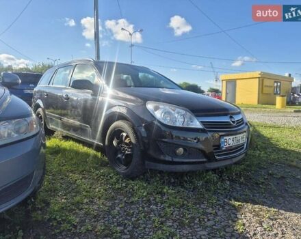 Черный Опель Астра, объемом двигателя 1.6 л и пробегом 200 тыс. км за 4900 $, фото 12 на Automoto.ua