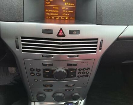 Черный Опель Астра, объемом двигателя 1.6 л и пробегом 212 тыс. км за 5200 $, фото 17 на Automoto.ua