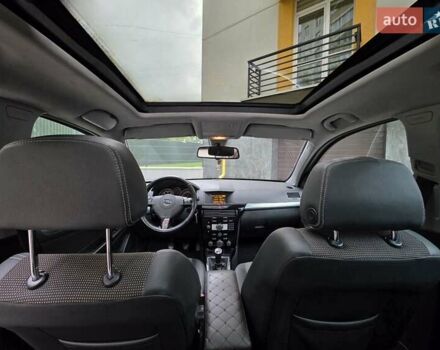 Черный Опель Астра, объемом двигателя 1.7 л и пробегом 224 тыс. км за 5650 $, фото 26 на Automoto.ua