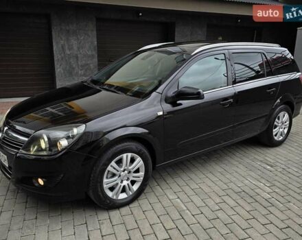 Черный Опель Астра, объемом двигателя 1.7 л и пробегом 224 тыс. км за 5599 $, фото 3 на Automoto.ua