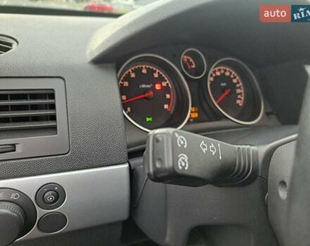 Черный Опель Астра, объемом двигателя 1.6 л и пробегом 212 тыс. км за 5200 $, фото 19 на Automoto.ua