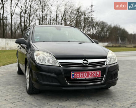 Черный Опель Астра, объемом двигателя 1.6 л и пробегом 215 тыс. км за 5350 $, фото 5 на Automoto.ua