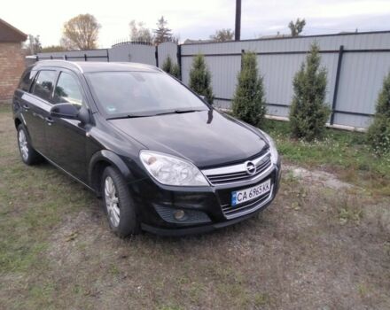 Черный Опель Астра, объемом двигателя 1.4 л и пробегом 218 тыс. км за 4550 $, фото 6 на Automoto.ua