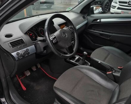 Черный Опель Астра, объемом двигателя 1.6 л и пробегом 247 тыс. км за 6299 $, фото 7 на Automoto.ua