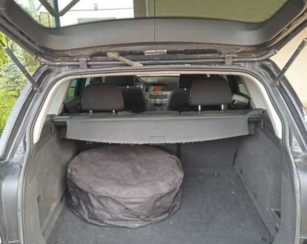 Черный Опель Астра, объемом двигателя 1.6 л и пробегом 168 тыс. км за 5400 $, фото 10 на Automoto.ua