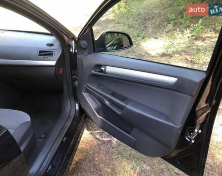 Чорний Опель Астра, об'ємом двигуна 1.6 л та пробігом 214 тис. км за 5700 $, фото 9 на Automoto.ua