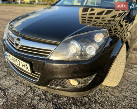 Опель Астра 2009 в Тернополе на Automoto.ua Черный Опель Астра, объемом двигателя 1.6 л и пробегом 261 тыс. км за 5600 $, фото 13 на Automoto.ua