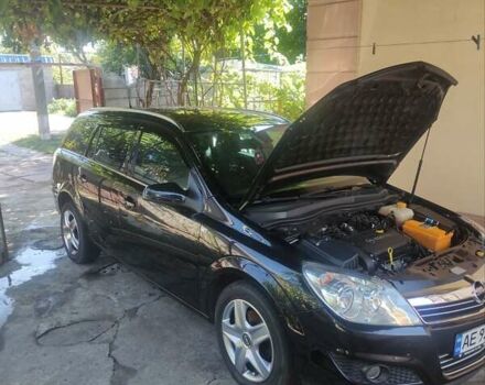 Черный Опель Астра, объемом двигателя 1.6 л и пробегом 205 тыс. км за 5700 $, фото 31 на Automoto.ua