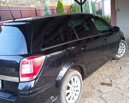 Черный Опель Астра, объемом двигателя 1.6 л и пробегом 168 тыс. км за 5400 $, фото 5 на Automoto.ua