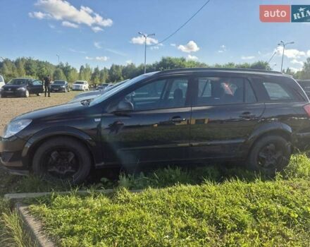 Черный Опель Астра, объемом двигателя 1.6 л и пробегом 200 тыс. км за 4900 $, фото 1 на Automoto.ua