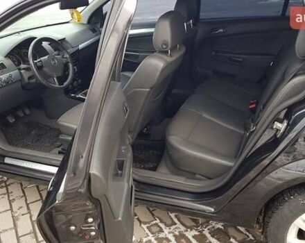 Черный Опель Астра, объемом двигателя 1.7 л и пробегом 332 тыс. км за 5599 $, фото 16 на Automoto.ua