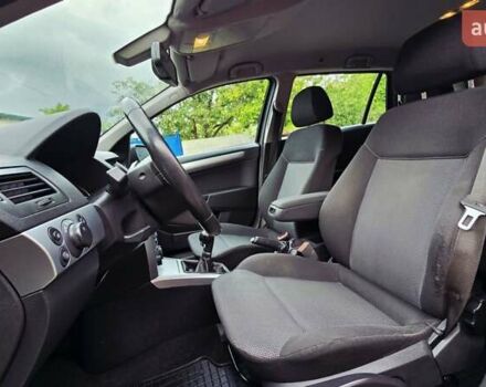 Черный Опель Астра, объемом двигателя 1.6 л и пробегом 238 тыс. км за 6299 $, фото 44 на Automoto.ua