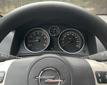 Чорний Опель Астра, об'ємом двигуна 1.6 л та пробігом 191 тис. км за 6100 $, фото 5 на Automoto.ua