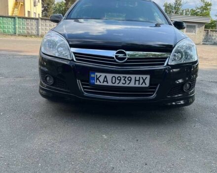 Опель Астра 2009 в Овруче на Automoto.ua Черный Опель Астра, объемом двигателя 1.7 л и пробегом 256 тыс. км за 5800 $, фото 5 на Automoto.ua
