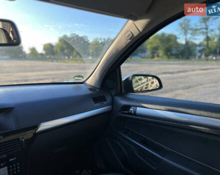 Опель Астра 2009 в Тернополе на Automoto.ua Черный Опель Астра, объемом двигателя 1.6 л и пробегом 261 тыс. км за 5600 $, фото 19 на Automoto.ua