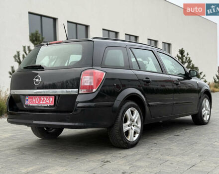 Черный Опель Астра, объемом двигателя 1.6 л и пробегом 215 тыс. км за 5350 $, фото 9 на Automoto.ua