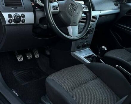 Черный Опель Астра, объемом двигателя 1.6 л и пробегом 160 тыс. км за 6200 $, фото 55 на Automoto.ua