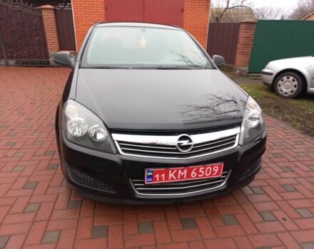 Черный Опель Астра, объемом двигателя 1.8 л и пробегом 200 тыс. км за 5750 $, фото 1 на Automoto.ua