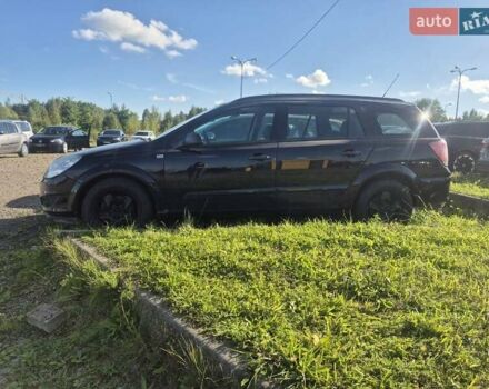 Черный Опель Астра, объемом двигателя 1.6 л и пробегом 200 тыс. км за 4900 $, фото 2 на Automoto.ua