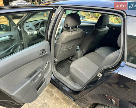 Черный Опель Астра, объемом двигателя 1.69 л и пробегом 192 тыс. км за 5900 $, фото 13 на Automoto.ua