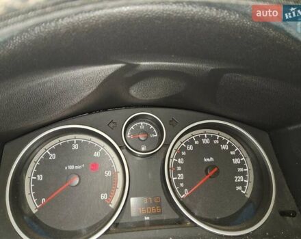 Черный Опель Астра, объемом двигателя 1.7 л и пробегом 276 тыс. км за 4300 $, фото 10 на Automoto.ua