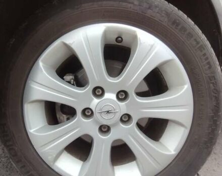 Черный Опель Астра, объемом двигателя 1.25 л и пробегом 325 тыс. км за 4699 $, фото 11 на Automoto.ua