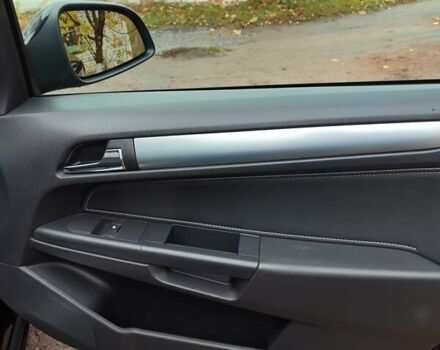 Черный Опель Астра, объемом двигателя 1.8 л и пробегом 225 тыс. км за 6800 $, фото 26 на Automoto.ua