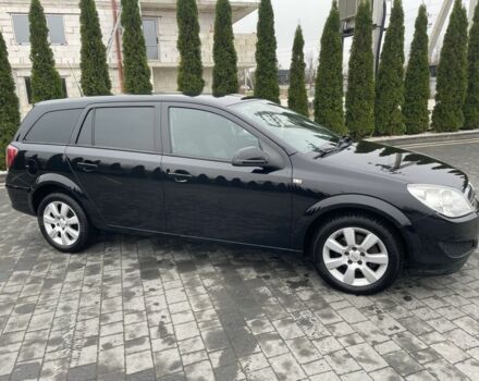 Черный Опель Астра, объемом двигателя 1.6 л и пробегом 260 тыс. км за 5550 $, фото 4 на Automoto.ua