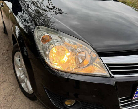 Черный Опель Астра, объемом двигателя 1.6 л и пробегом 230 тыс. км за 5750 $, фото 4 на Automoto.ua