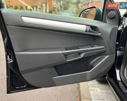 Черный Опель Астра, объемом двигателя 1.6 л и пробегом 199 тыс. км за 6499 $, фото 37 на Automoto.ua