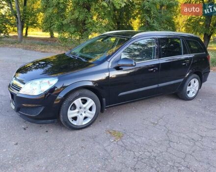 Черный Опель Астра, объемом двигателя 1.6 л и пробегом 186 тыс. км за 6100 $, фото 4 на Automoto.ua