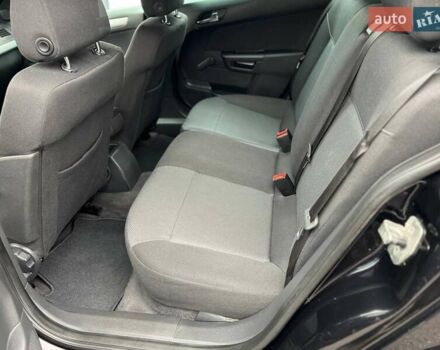 Черный Опель Астра, объемом двигателя 1.6 л и пробегом 199 тыс. км за 6499 $, фото 44 на Automoto.ua